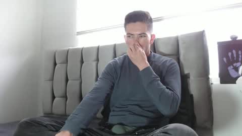 Elian online show from February 16, 8:44 pm