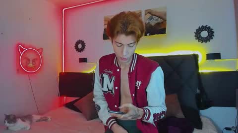 Snapshot of eliann_adam chatting on January 18, 12:57 pm eliann_adam online show from January 18, 12:57 pm