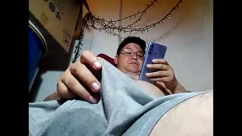 elimposstor online show from December 15, 4:04 pm