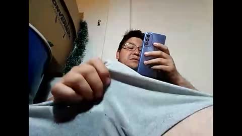 elimposstor online show from January 6, 8:18 pm