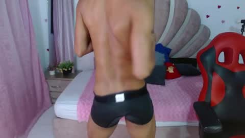 elio_fox online show from April 25, 1:52 pm