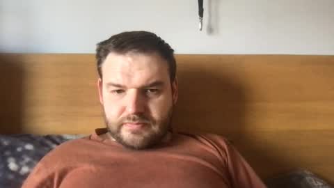 e26 online show from March 8, 12:17 pm