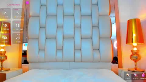 E L L I O T    V E L E Z online show from September 22, 10:42 pm