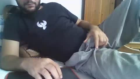 Snapshot of elphotographermedo chatting on October 19, 7:28 pm Mr.M online show from October 19, 7:28 pm