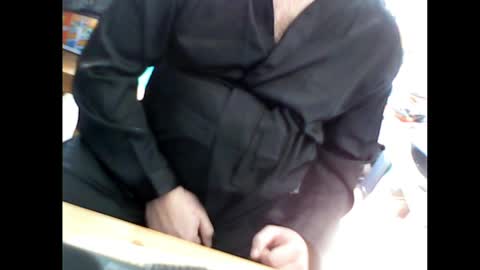 Em online show from April 7, 2:39 pm