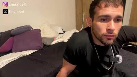 emanuell___ online show from April 15, 12:32 am