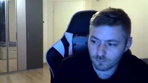 Snapshot of embraceagony chatting on October 13, 4:18 am embraceagony online show from October 13, 4:18 am