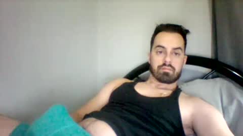 Snapshot of emgee88 chatting on December 23, 10:33 pm emgee88 online show from December 23, 10:33 pm
