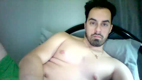 Snapshot of emgee88 chatting on January 13, 10:35 pm emgee88 online show from January 13, 10:35 pm