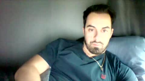 Snapshot of emgee88 chatting on January 23, 5:45 am emgee88 online show from January 23, 5:45 am