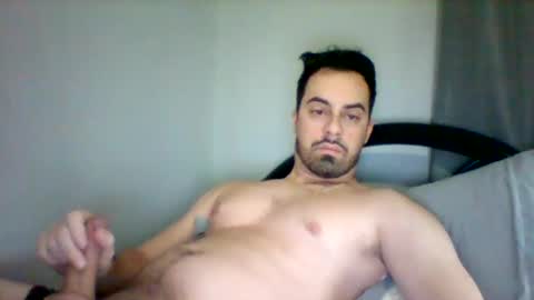 Snapshot of emgee88 chatting on January 11, 9:04 pm emgee88 online show from January 11, 9:04 pm
