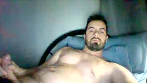 Snapshot of emgee88 chatting on December 5, 1:03 am emgee88 online show from December 5, 1:03 am