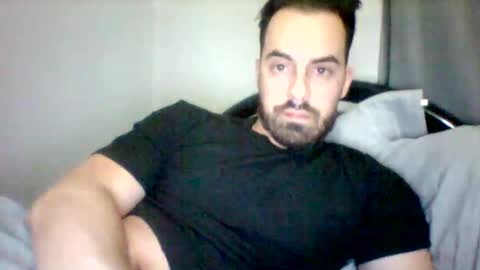 Snapshot of emgee88 chatting on December 21, 8:21 pm emgee88 online show from December 21, 8:21 pm