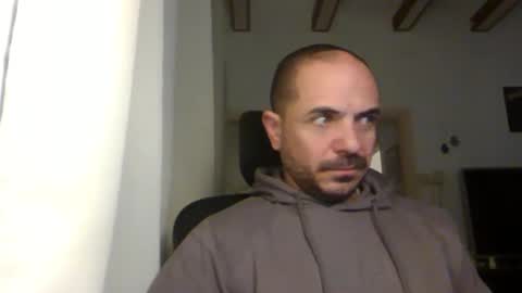 Ariel online show from February 7, 5:10 am