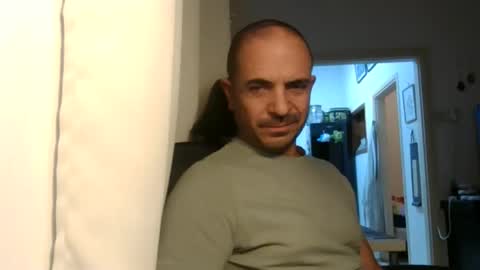 Ariel online show from November 19, 4:51 pm