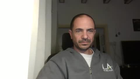 Ariel online show from March 9, 3:34 am