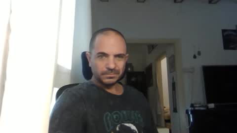 Ariel online show from November 22, 6:02 am