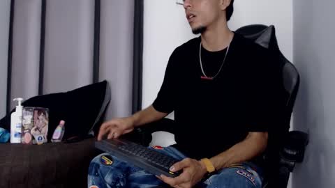 endrick_23 online show from March 4, 4:08 am