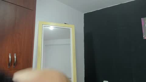 Gio online show from April 15, 2:00 am