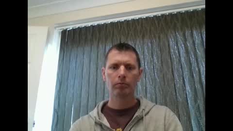 EnglishGuy183 online show from March 28, 3:01 pm