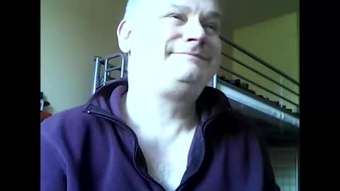 englishguysurrey online show from March 17, 9:34 am