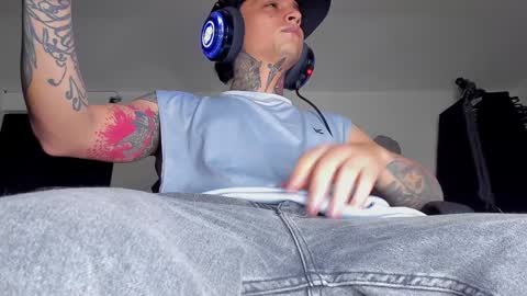 enjoymycock99 online show from December 4, 1:58 am