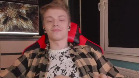 Enker online show from April 6, 8:20 pm