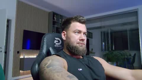 Erik online show from June 13, 7:45 pm