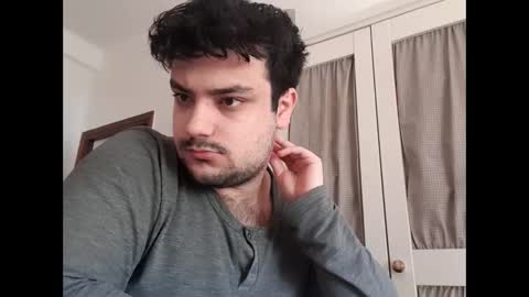 enrique696912345 online show from April 6, 1:23 pm