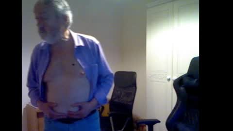 erasmus_d online show from October 13, 4:57 pm