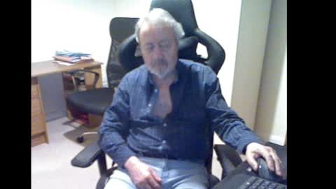 erasmus_d online show from February 22, 6:48 pm