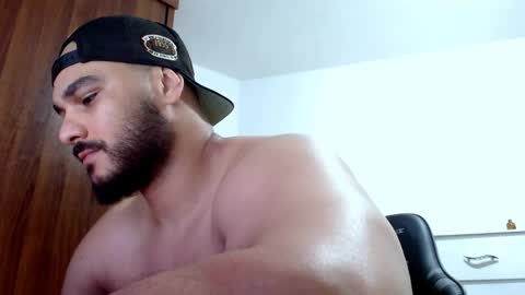 eren_smith online show from May 16, 11:52 am