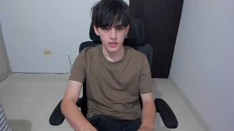 eren_tatakae online show from June 15, 3:09 am