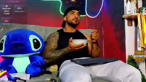 Brayan online show from February 2, 11:57 pm