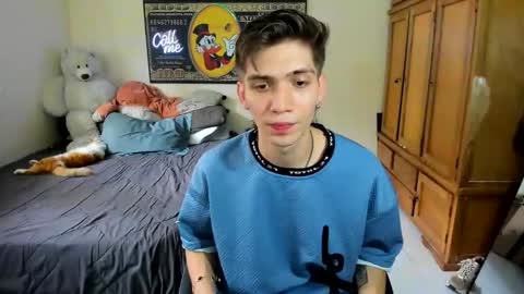 erick_de_rossee online show from March 25, 9:19 pm