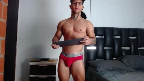 Eros online show from December 17, 11:00 pm