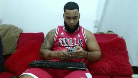 Snapshot of eroticoblack chatting on October 2, 2:48 am Eroticoblack online show from October 2, 2:48 am