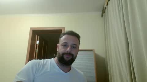 Snapshot of esibizionista_91 chatting on December 10, 4:06 pm esibizionista 91 online show from December 10, 4:06 pm