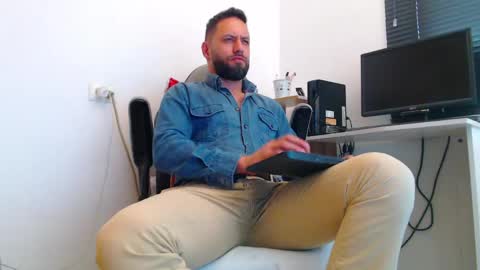 esteban online show from March 19, 6:00 pm