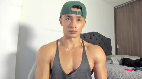 ESTEBAN online show from March 19, 11:08 pm