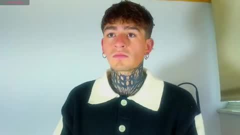 Esteban independent model online show from October 22, 11:14 am