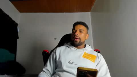 estebanlobo online show from October 2, 11:31 pm