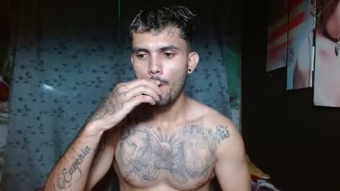 Snapshot of etha_bossx chatting on December 13, 2:38 pm ethanjobs online show from December 13, 2:38 pm