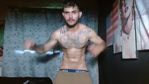 Snapshot of etha_bossx chatting on December 6, 2:49 pm ethanjobs online show from December 6, 2:49 pm