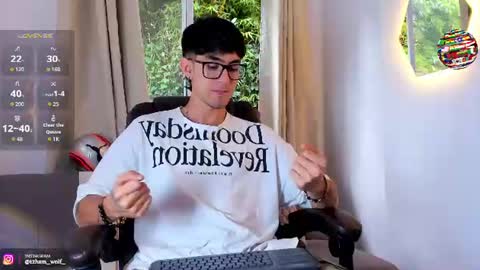 etham_wolf1 online show from July 4, 6:11 pm