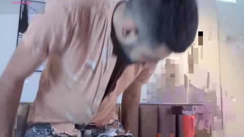 Ethan online show from April 6, 7:14 pm