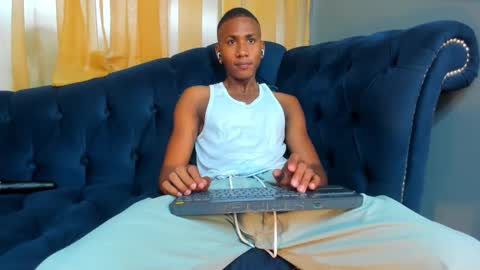 King Ethan online show from November 5, 3:14 pm