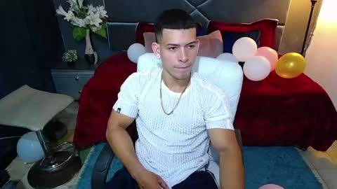 Snapshot of ethan_rodgers chatting on September 22, 7:46 pm ETHAN RODGERS online show from September 22, 7:46 pm