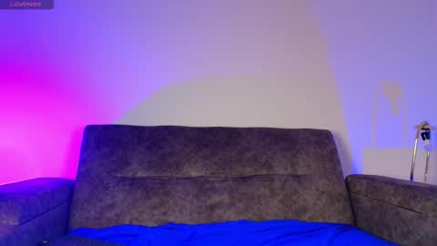 ethanconnor_ online show from March 15, 1:18 pm