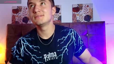 ethanconnor_ online show from November 5, 7:05 pm